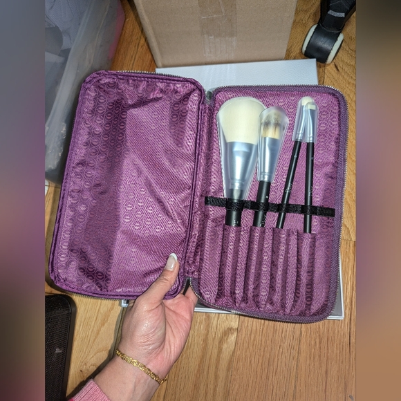 NEW IN BOX DIOR BACKSTAGE LIMITED EDITION BRUSH SET & COSMETIC CASE - Picture 5 of 7